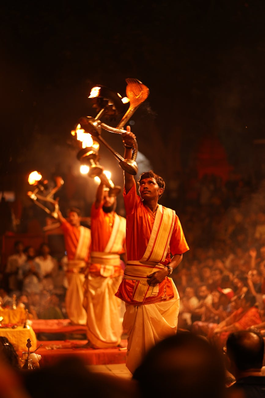 ganga aarti ceremony in varanasi india