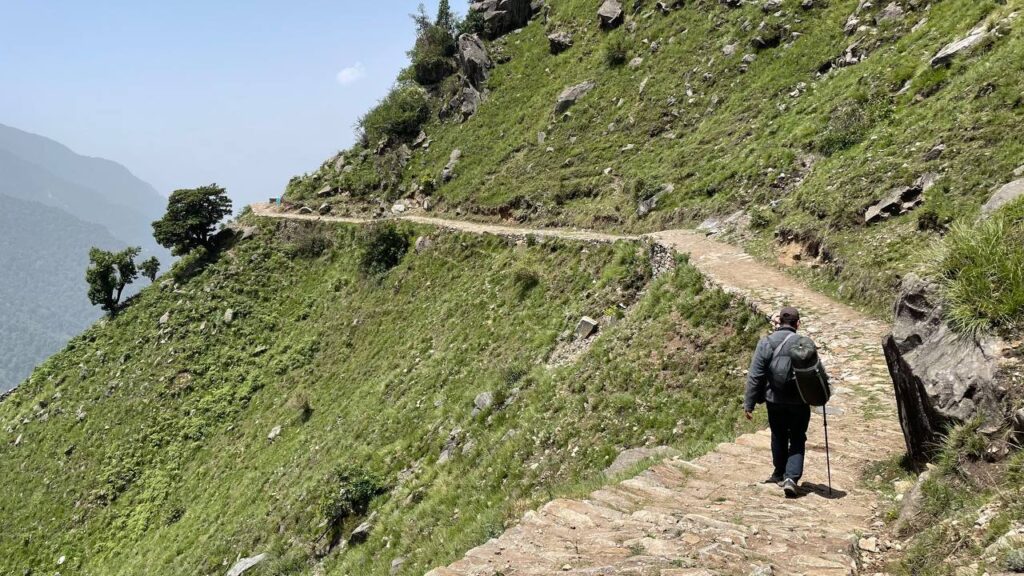 Madhmaheshwar Temple – Hidden Himalayan Shiva Shrine in Uttarakhand