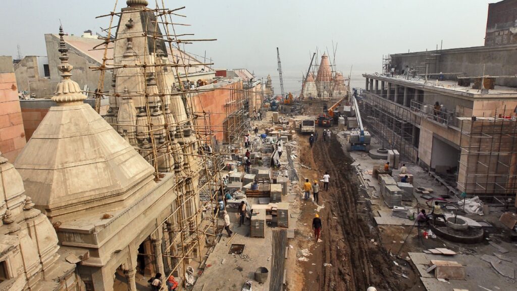 Kashi Vishwanath Temple Varanasi – Jyotirlinga Darshan, History & Timings