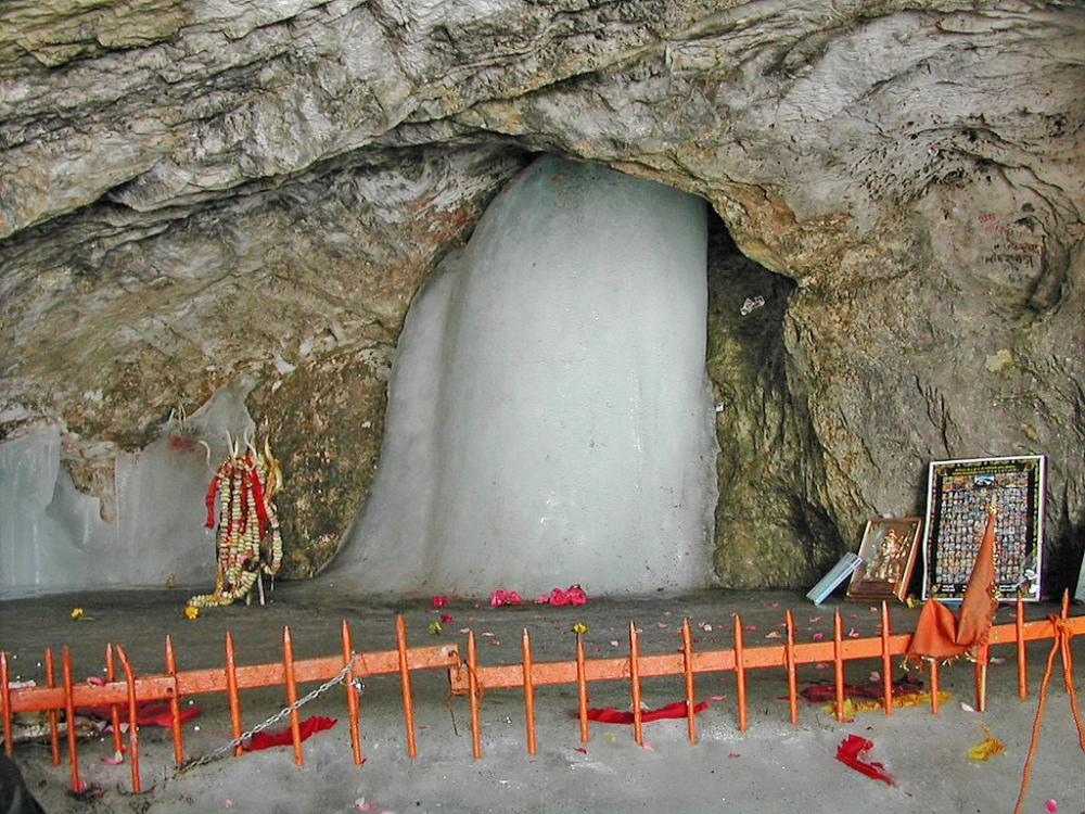 Amarnath Cave Temple – Sacred Ice Shiva Linga & Yatra Guide