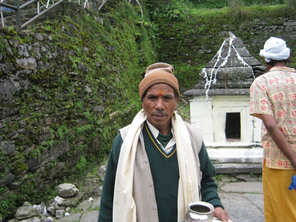 Priest of Tirjuginarayan