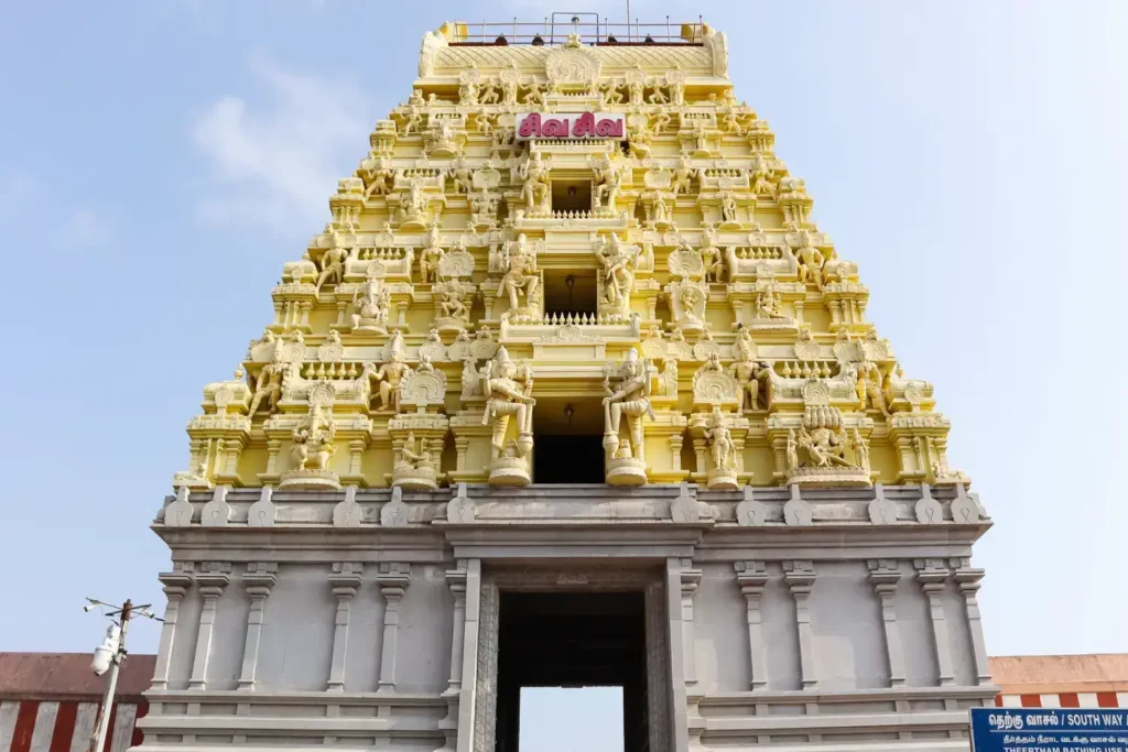 Rameshwaram Temple – Famous Jyotirlinga in Tamil Nadu