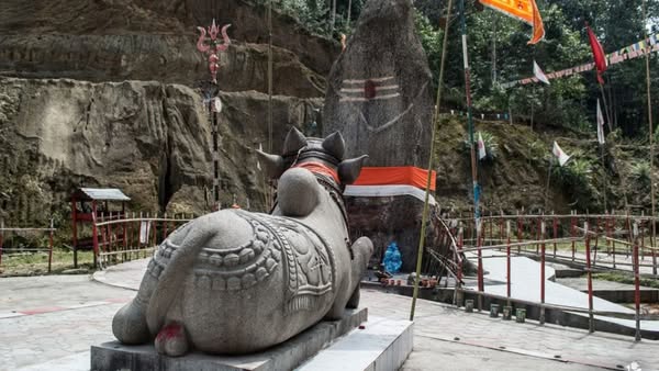 Siddheshwar Mahadev Temple Ziro – World’s Tallest Natural Shivling