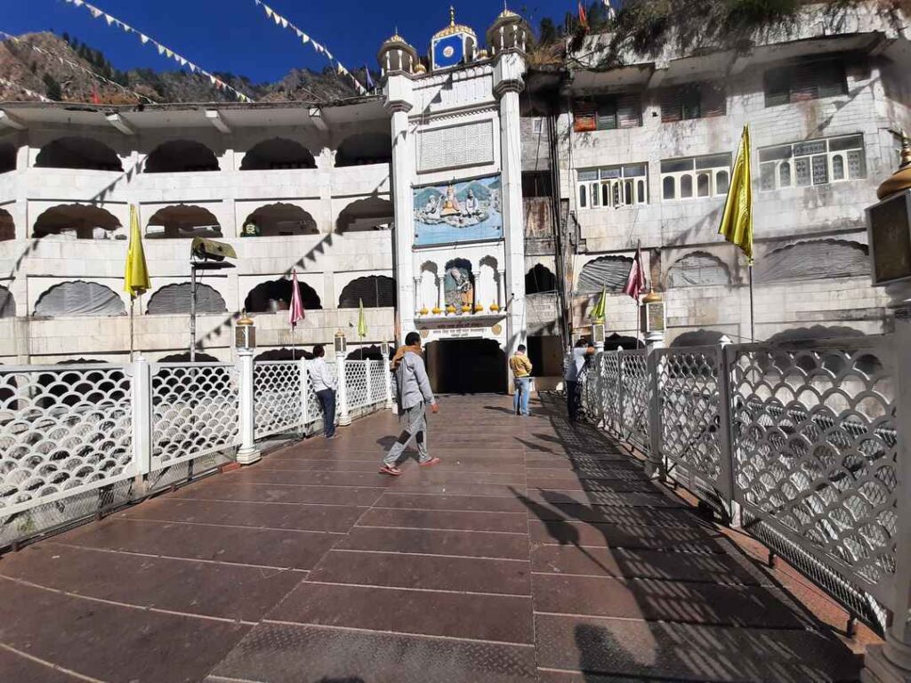 Manikaran Shiv Temple – Sacred Shrine in Himachal