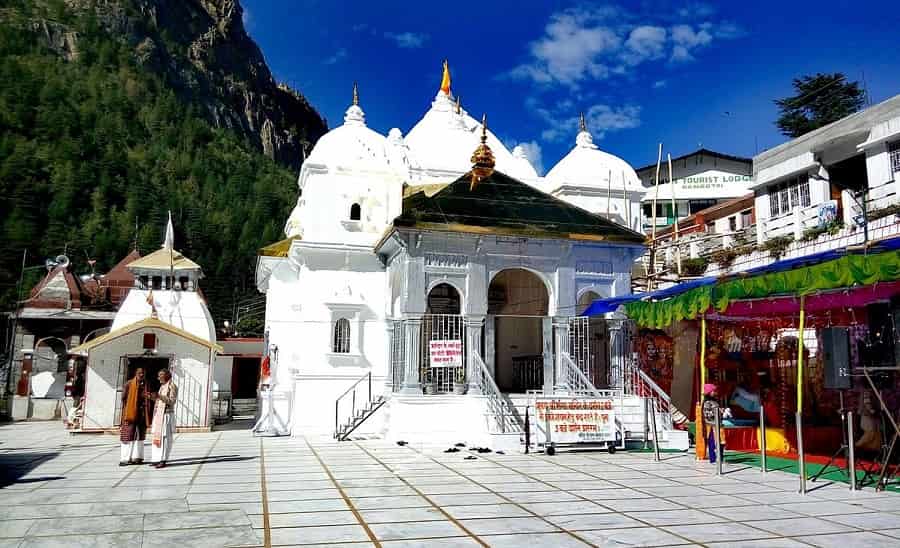 Guide to Finding the Best Char Dham Yatra Tour Package