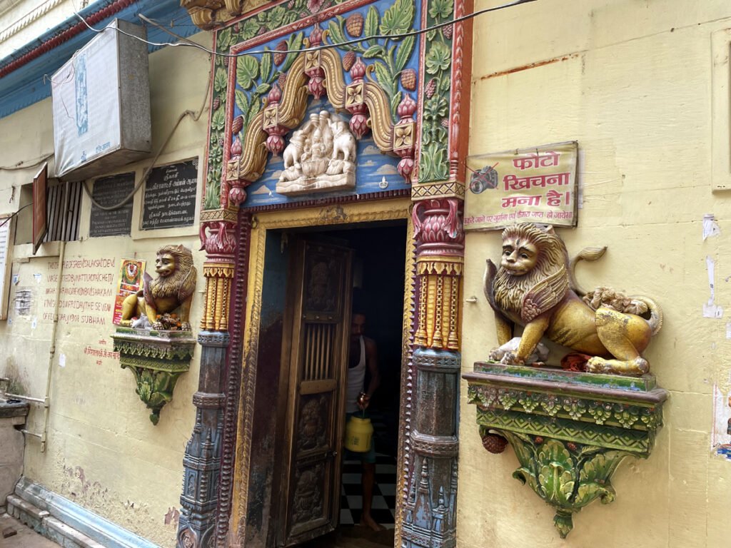 Vishalakshi Shakti Peeth Varanasi – History & Significance