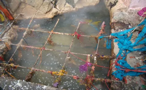 surya kund yamunotri temple