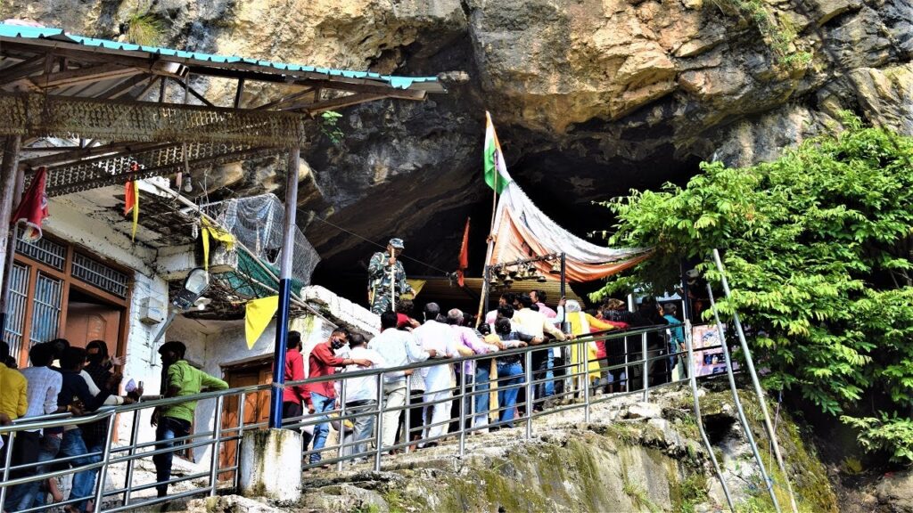  Shiv Khori
