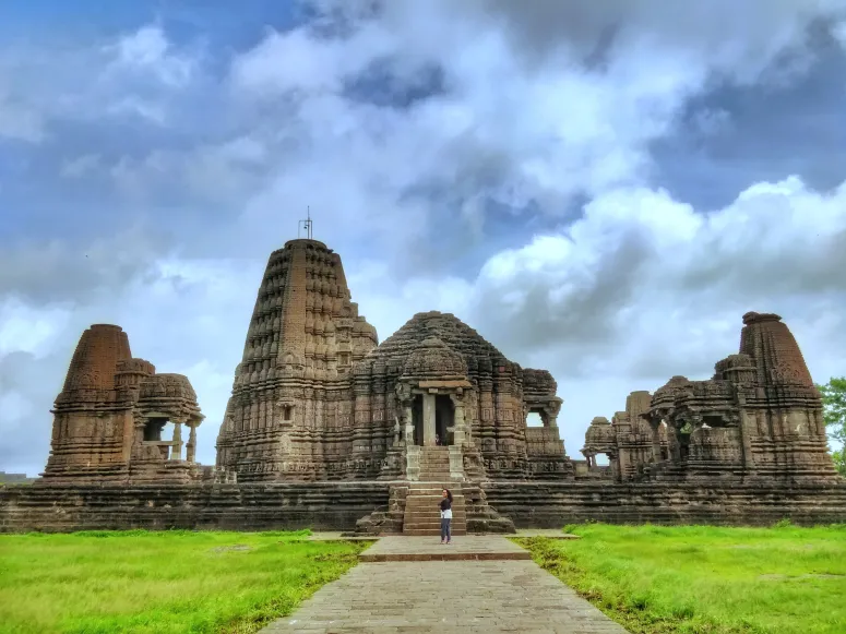 Gondeshwar Temple Sinnar Nashik - Travel Guide