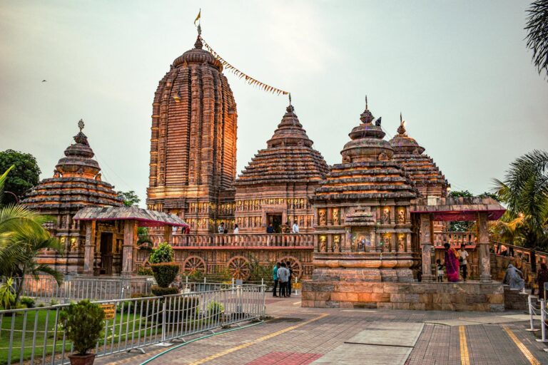Jagannath Puri Temple Darshan Guide & Travel Information