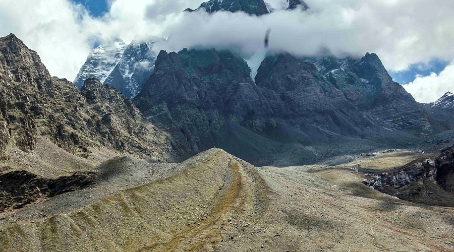 Manimahesh Kailash Yatra – Trek, Temple & Travel Guide