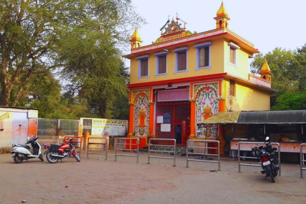 Someshwar Mahadev Temple Varanasi – History & Guide