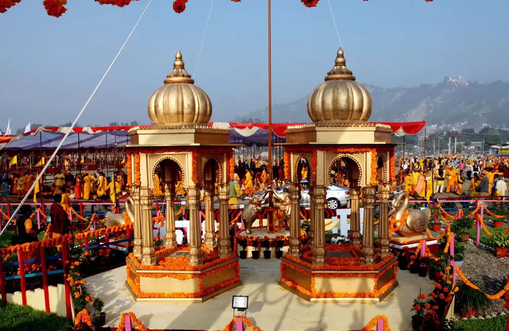 Haridwar Travel Guide – Temples, Ghats & Attractions