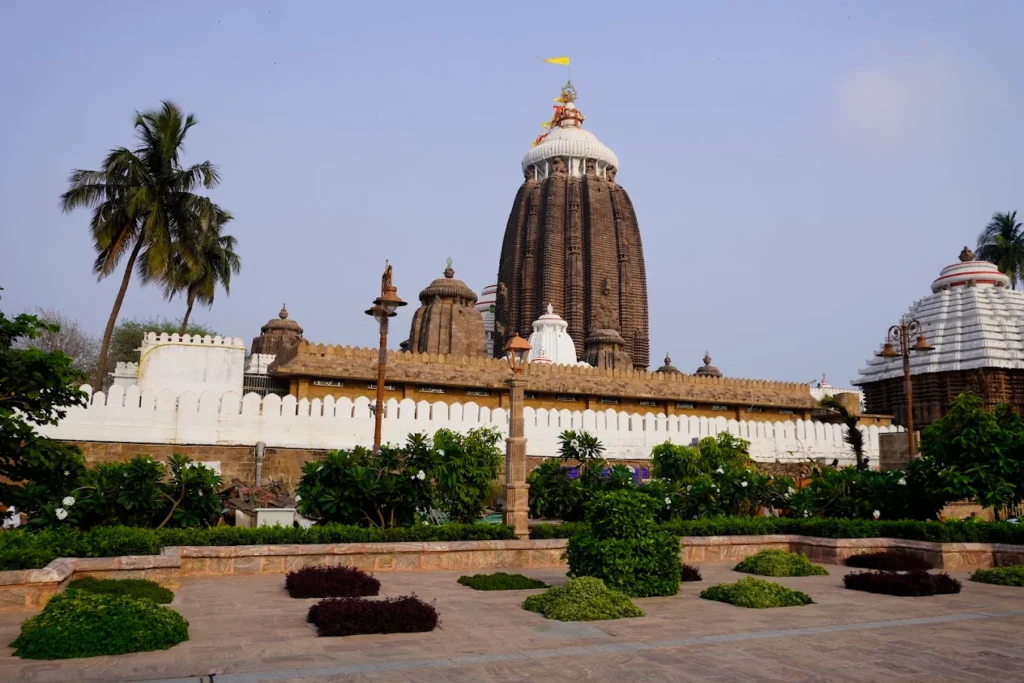 Jagannath Puri Temple Darshan Guide & Travel Information