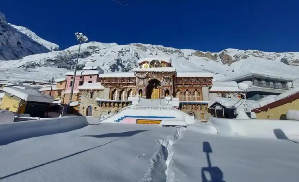 बद्रीनाथ मंदिर यात्रा गाइड – इतिहास, महत्व और दर्शन
