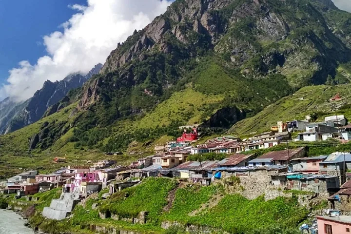 How to Reach Badrinath from Joshimath – Route, Distance & Tips