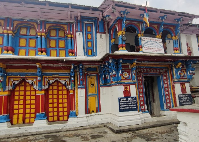 Omkareshwar Temple Ukhimath – Sacred Shiva Shrine in Uttarakhand
