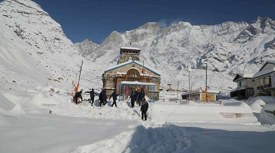 winter in kedarnath with extreme weather