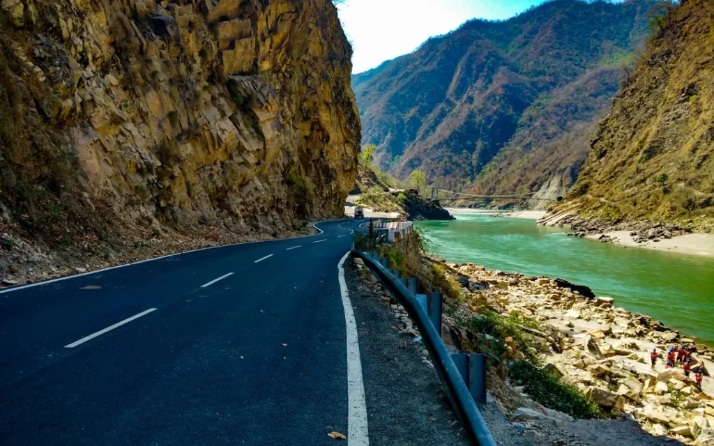 roads of rishikesh to barkot